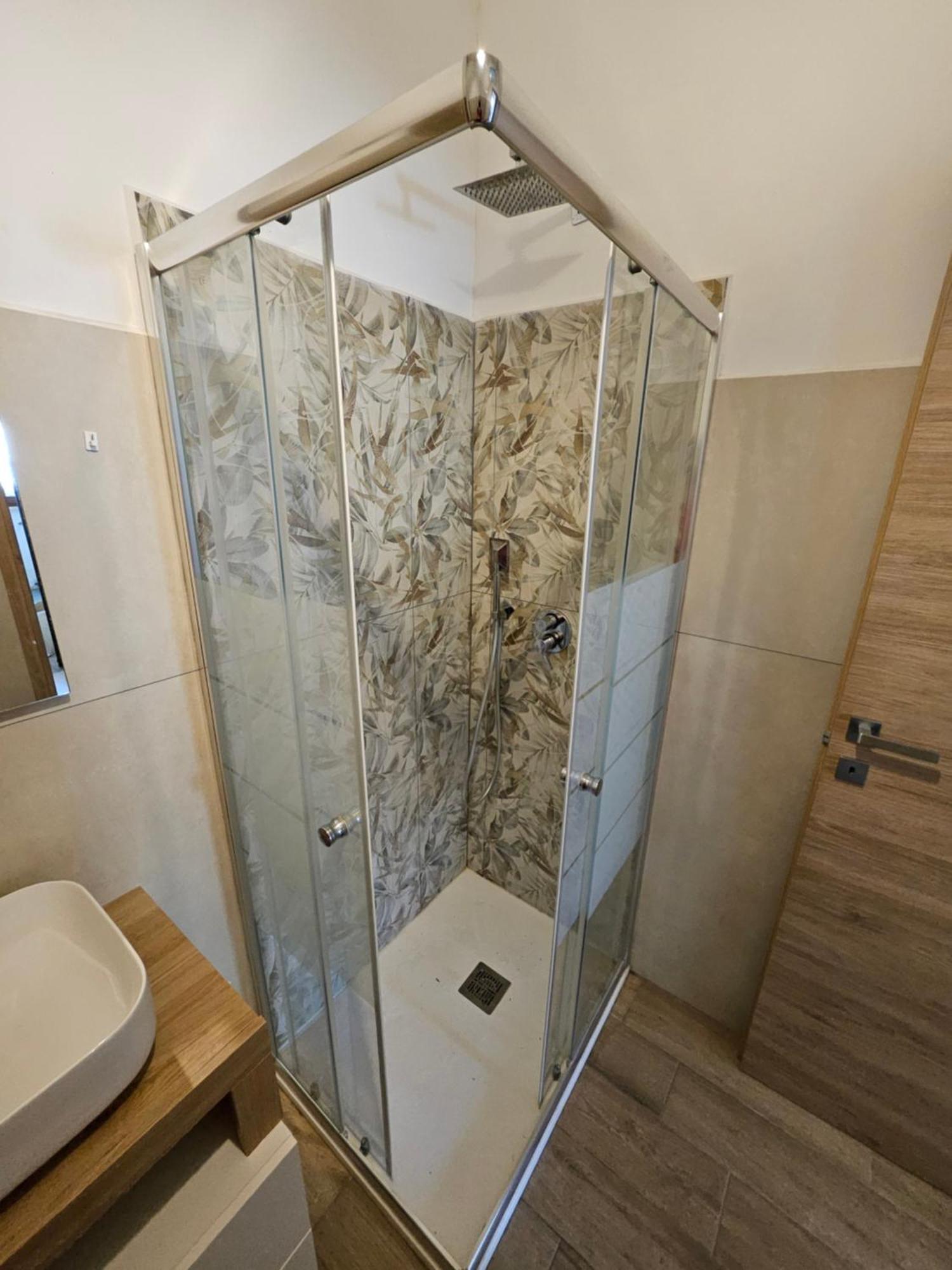 Casa Vacanze Dragona 15 Min Fco 10 Min Ostia Acilia Exterior foto